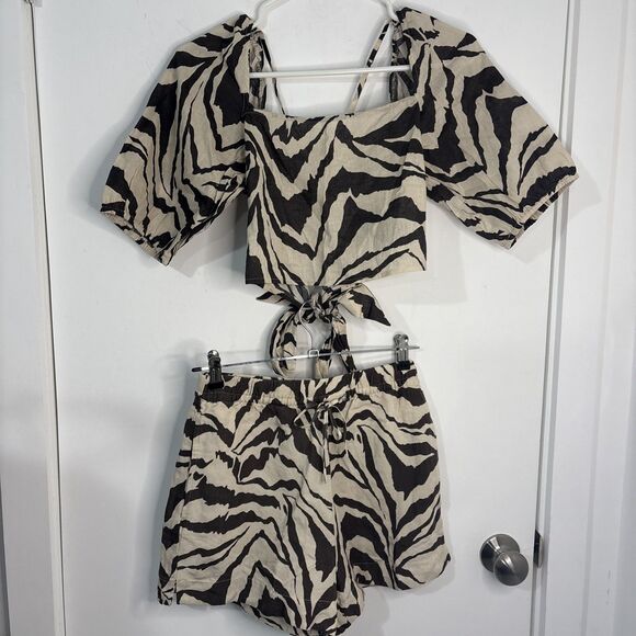 H&M Other - New H&M Linen & Viscose Zebra Print Top S Short XS Set